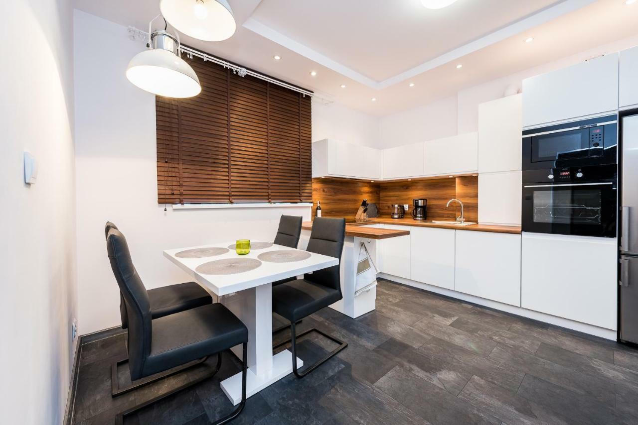 Stylowy Apartament كاتوفيتسه المظهر الخارجي الصورة